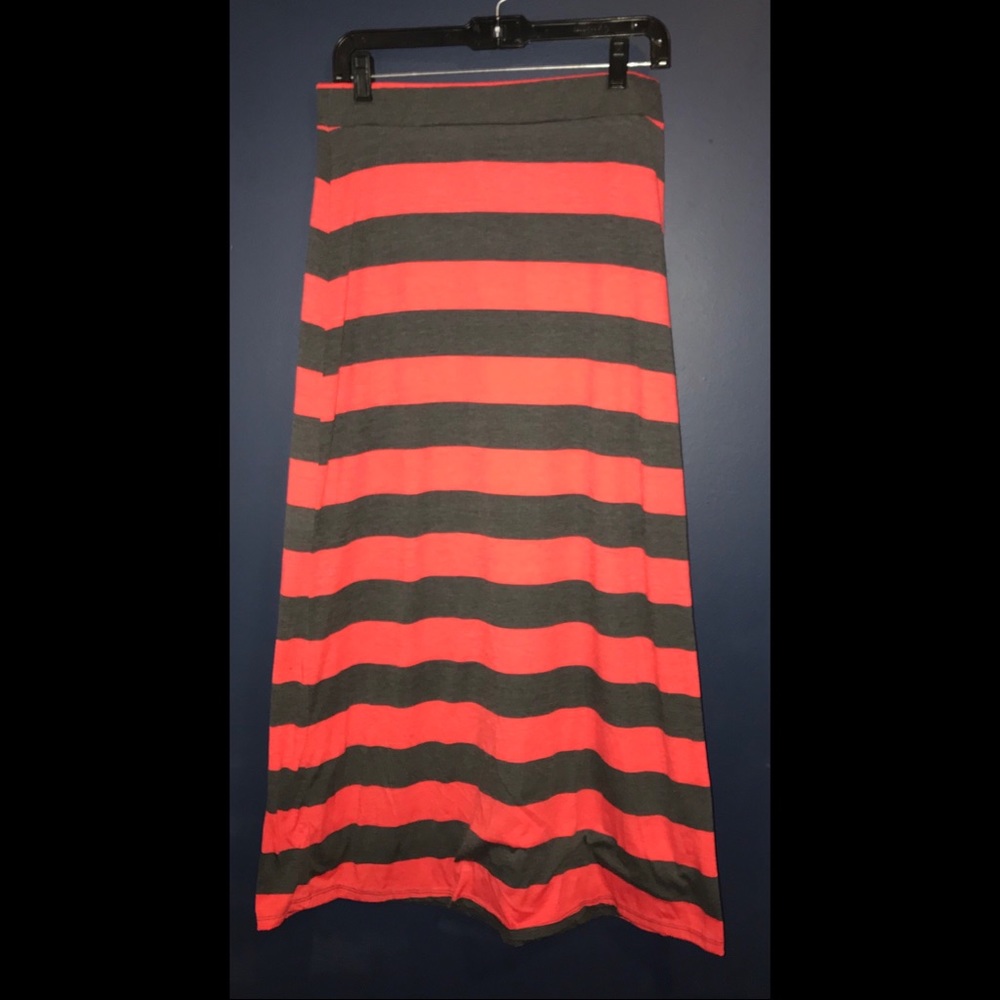 Striped skirt